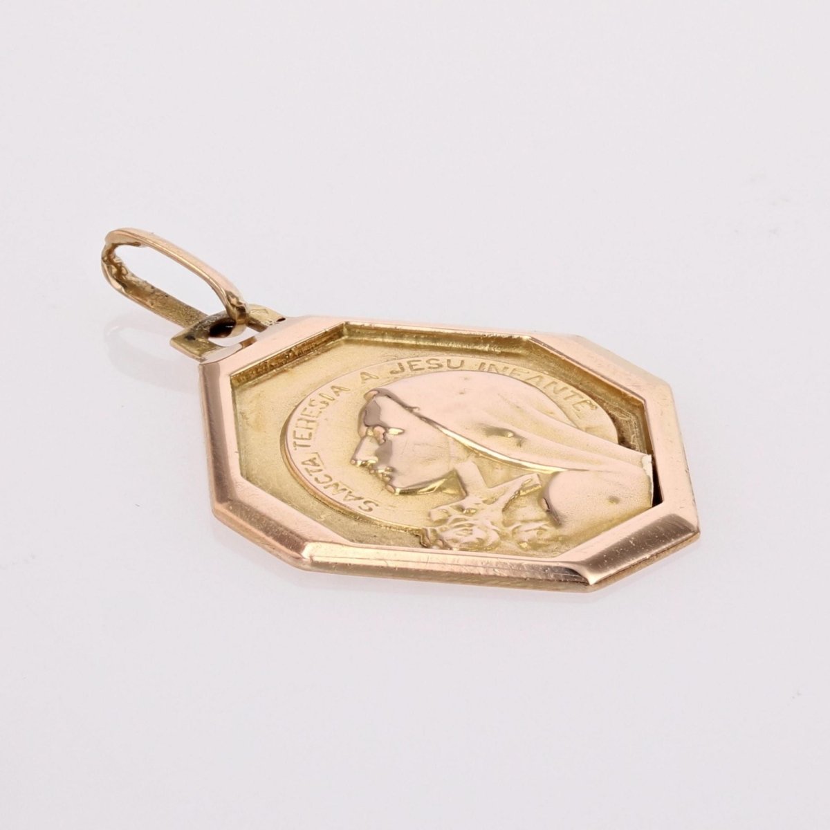 Médaille or rose Sainte Thérèse - Castafiore