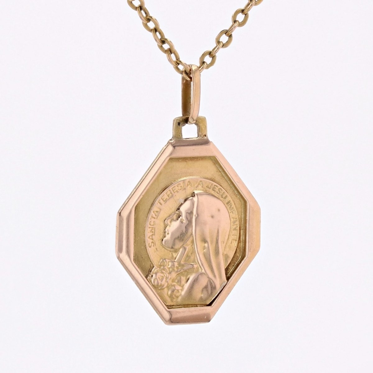 Médaille or rose Sainte Thérèse - Castafiore