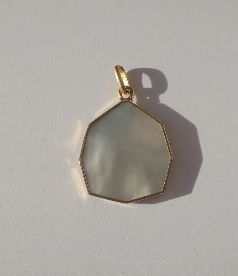 Médaille pendentif Art Déco Vierge Marie biface Or / Nacre - Castafiore