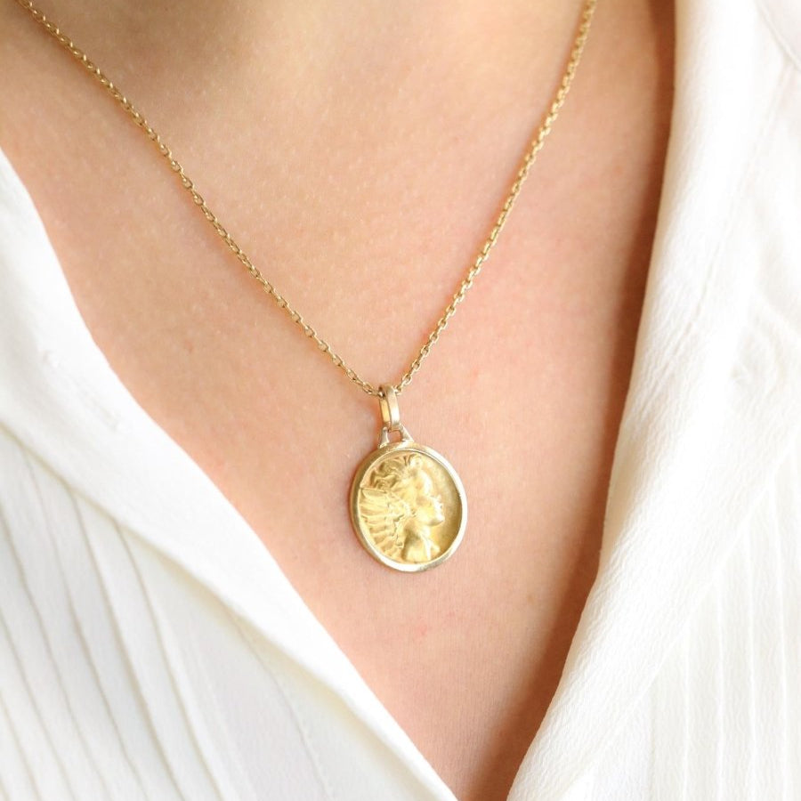 Médaille religieuse Ange or jaune - Castafiore