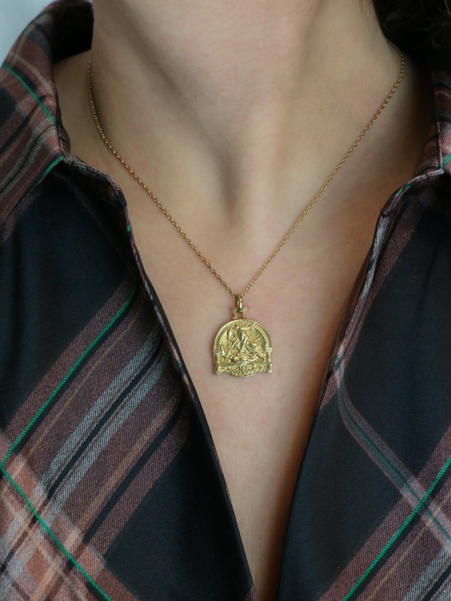 Médaille Saint - Georges terrassant le dragon or jaune - Castafiore