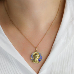 Médailler VERNON en or jaune et émail bleu - Castafiore