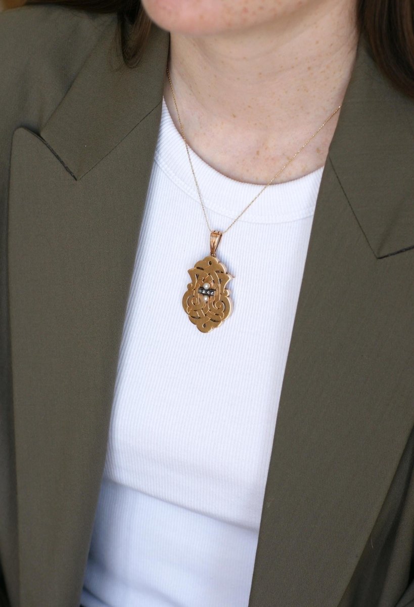 Médaillon Broche Arabesques Ancien Perles Fines et Diamants Or Rose - Castafiore