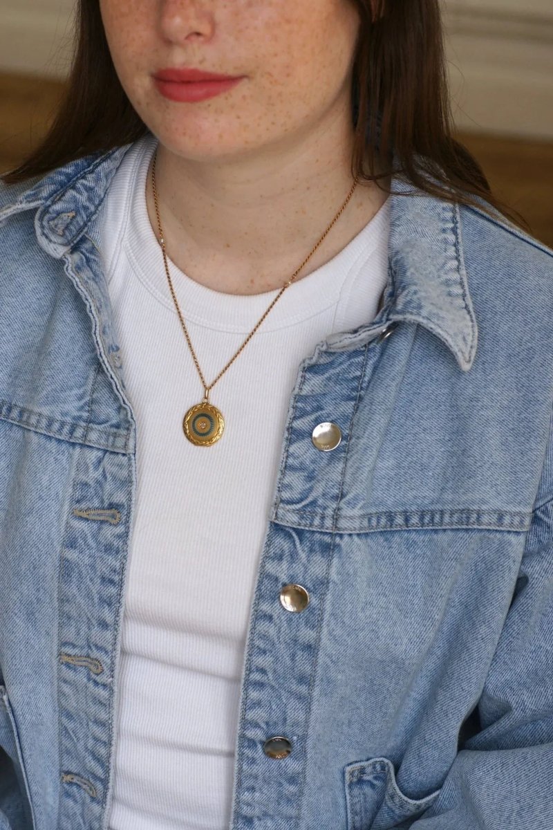 Médaillon Or Jaune Diamant Email et Chaine Or et perles - Castafiore