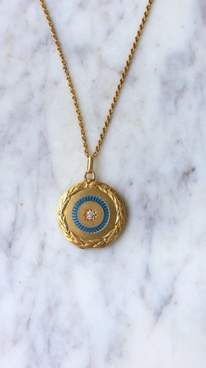 Médaillon Or Jaune Diamant Email et Chaine Or et perles - Castafiore
