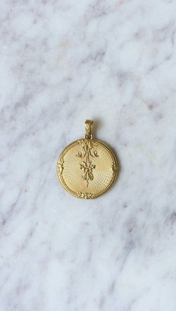 Médaillon Ouvrant Guirlande Or jaune - Castafiore