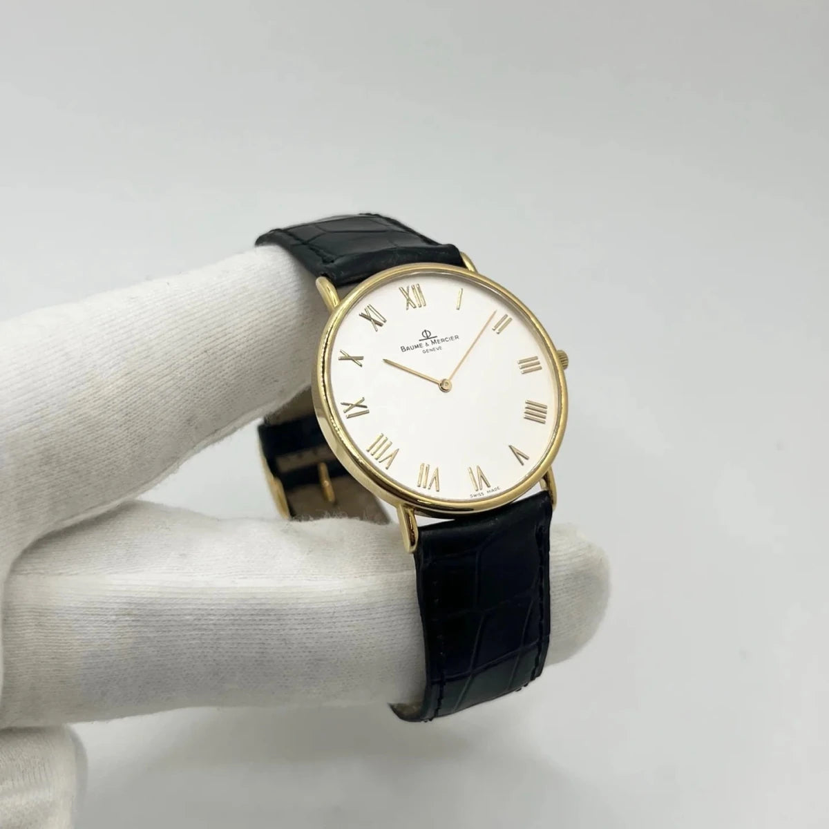 Montre BAUME & MERCIER "Classima" en or jaune, acier et cuir - Castafiore