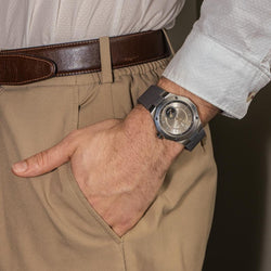 Montre BAUME & MERCIER "Riviera" en acier et caoutchouc - Castafiore