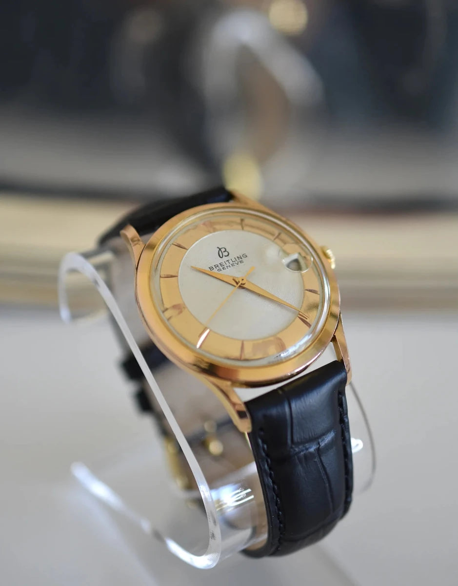 Montre BREITLING Réf. 4002, en plaqué or et acier - Cadran bicolore, Venus 227, Vers 1956. - Castafiore
