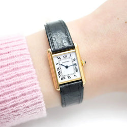 Watch CARTIER Tank Louis Médium in yellow gold