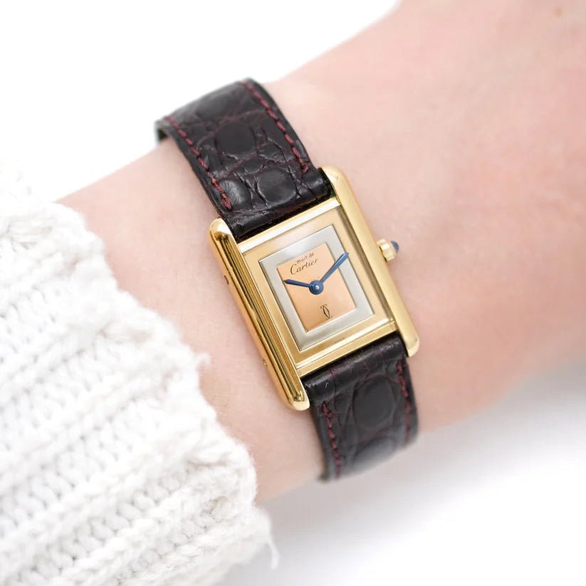 Montre CARTIER "Tank Must Trinity" Médium en or blanc, or jaune, or rose, vermeil et cuir - Castafiore