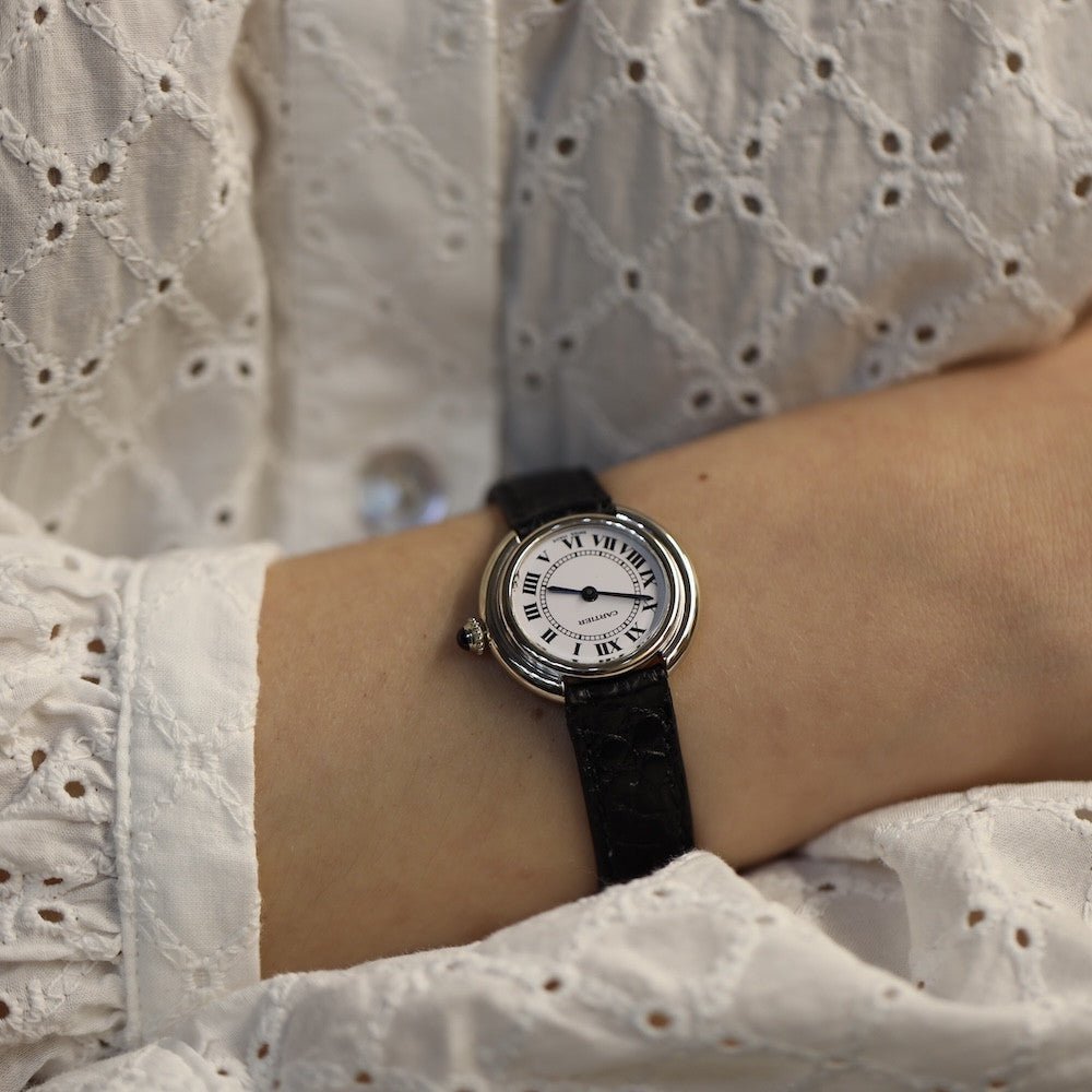 Montre CARTIER "Vendôme Ellipse" en or gris et cuir - Castafiore