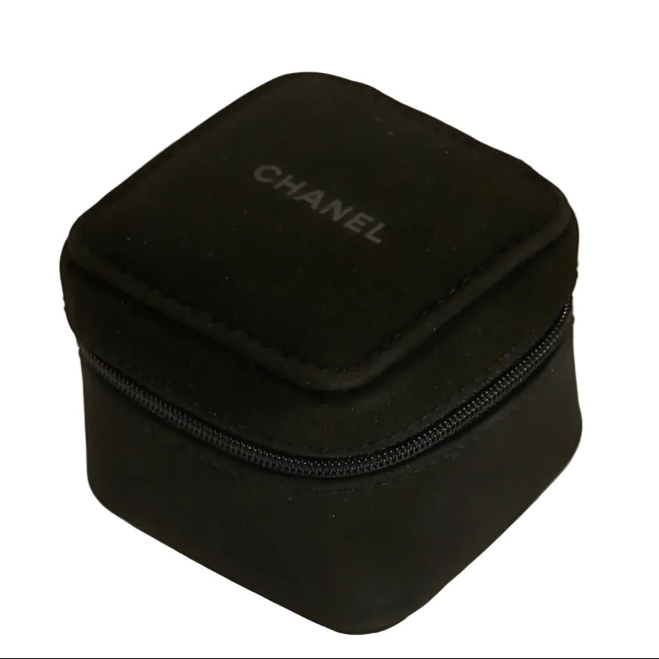 Montre CHANEL en acier et cuir - Castafiore