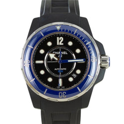 Montre CHANEL "J12" en céramique - Castafiore