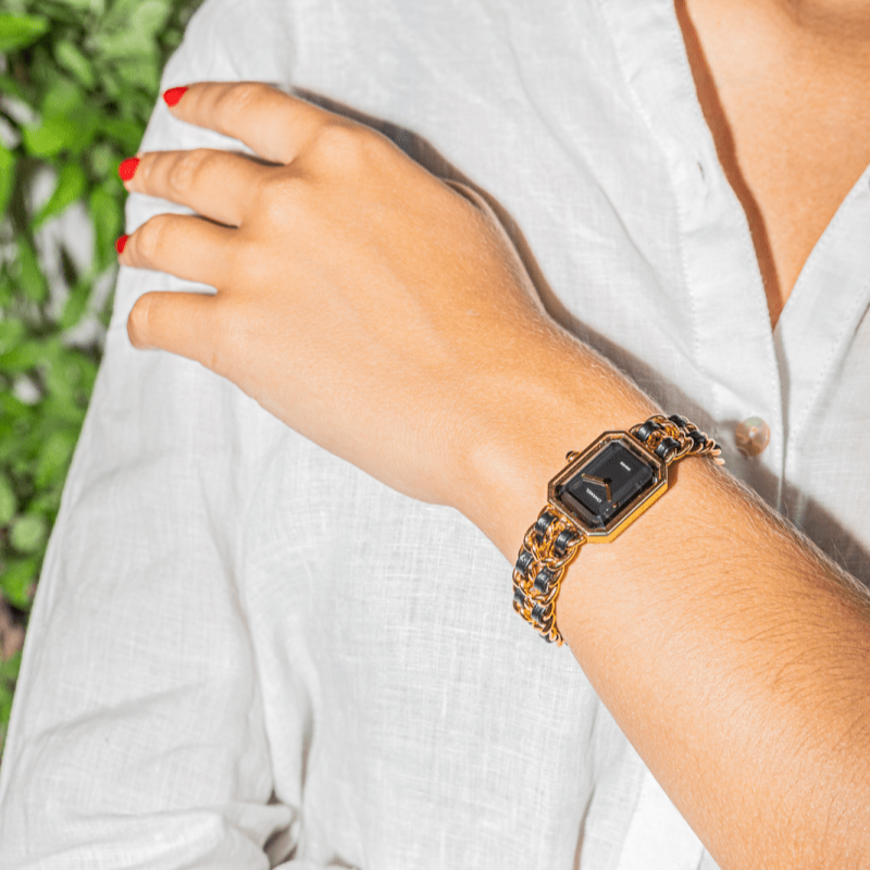 Montre CHANEL, "Première" plaqué or - Castafiore