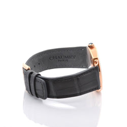 Montre CHAUMET "Dandy" en or, cuir et saphir - Castafiore