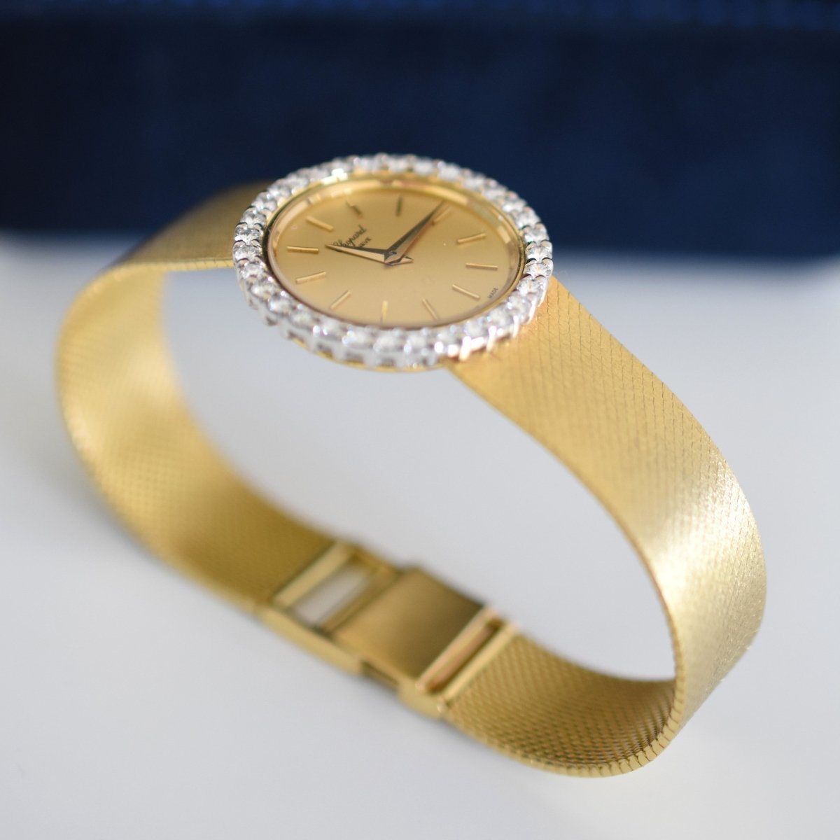 Montre CHOPARD en or jaune et diamants - Castafiore