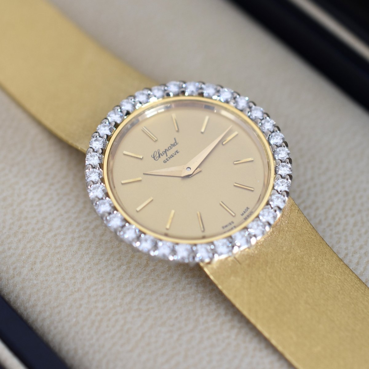 Montre CHOPARD en or jaune et diamants - Castafiore