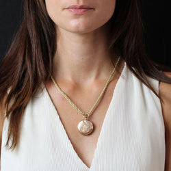 Montre COL Gravé motifs floraux en or rose - Castafiore