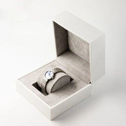 Montre de dame DIOR "La Baby D" en acier, nacre et diamants - Castafiore