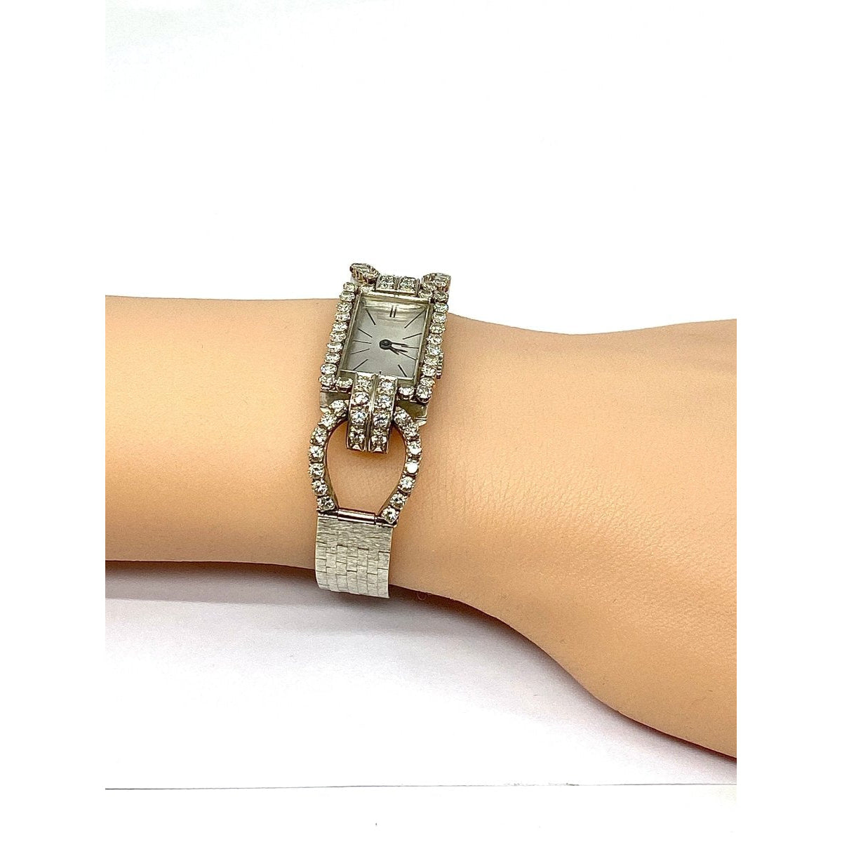 Montre en or blanc 18 carats sertie de diamants - Castafiore