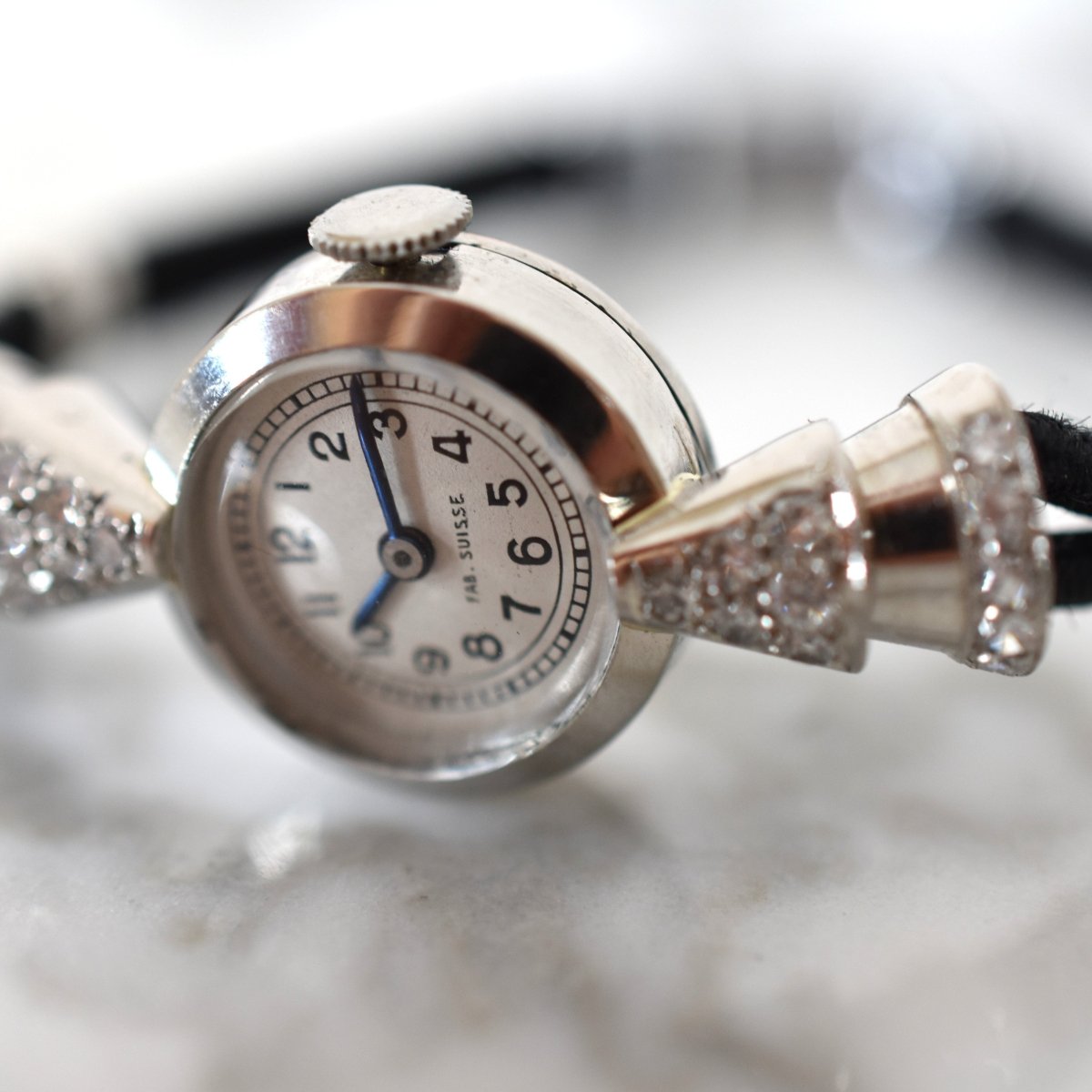 Montre en platine et diamants - Castafiore