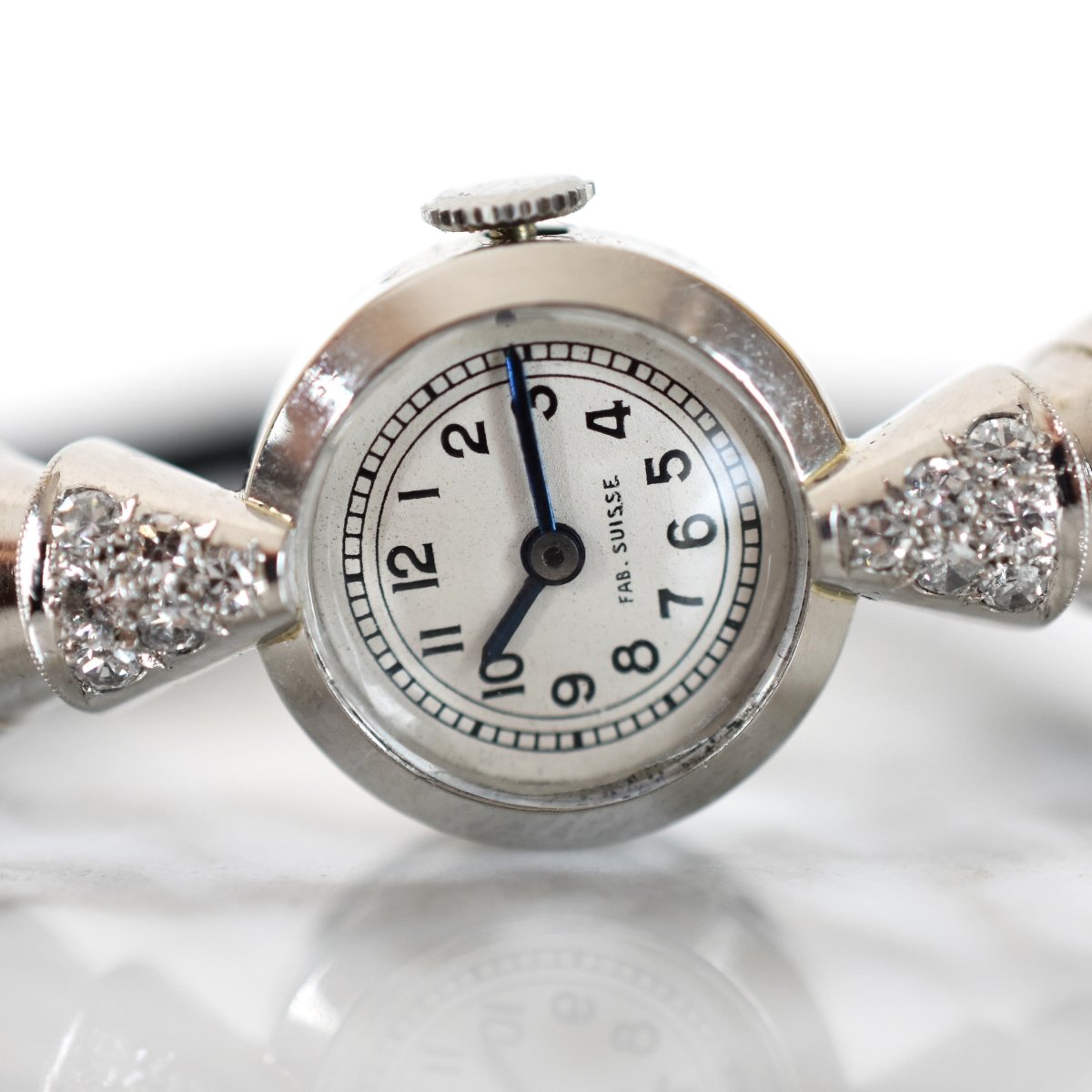 Montre en platine et diamants - Castafiore