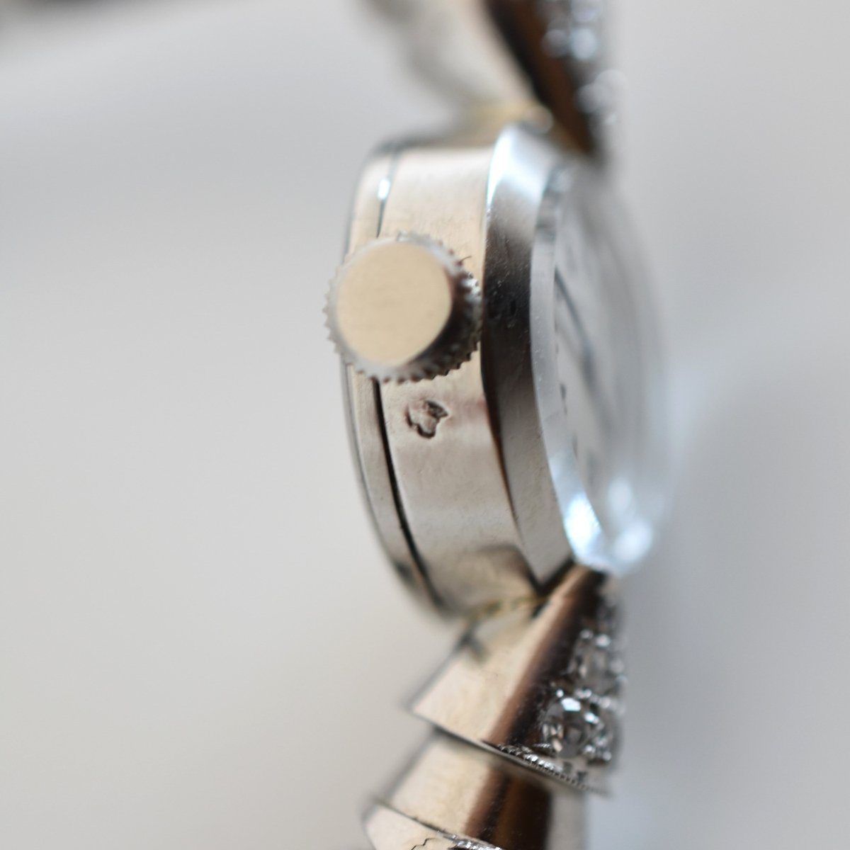 Montre en platine et diamants - Castafiore