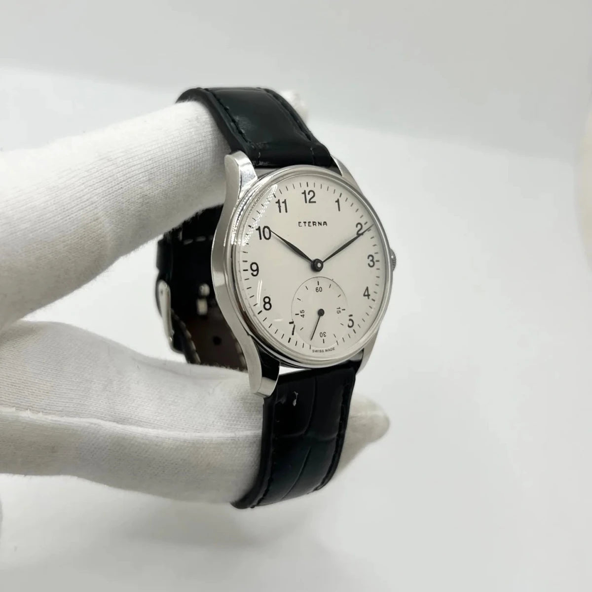Montre ETERNA "Calatrava" en acier inoxydable et cuir - Castafiore
