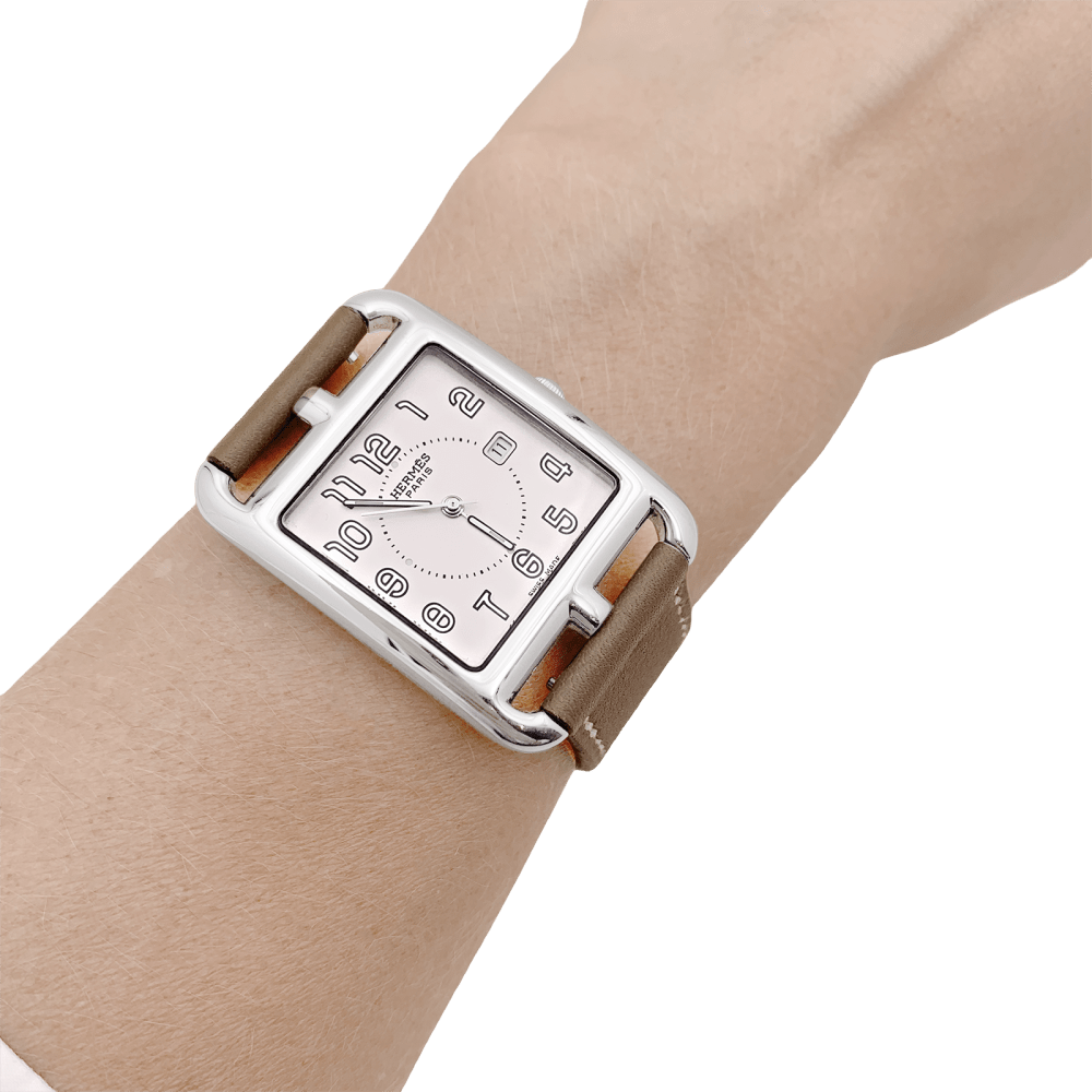 Montre HERMÈS "Cape Cod" en acier, argent et cuir - Castafiore