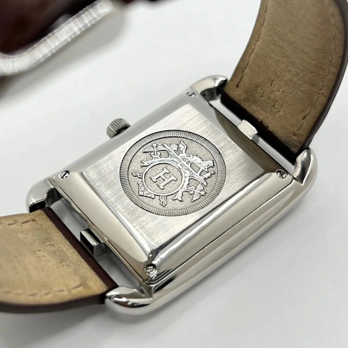 Montre HERMÈS "Cape Cod" en acier inoxydable et cuir - Castafiore