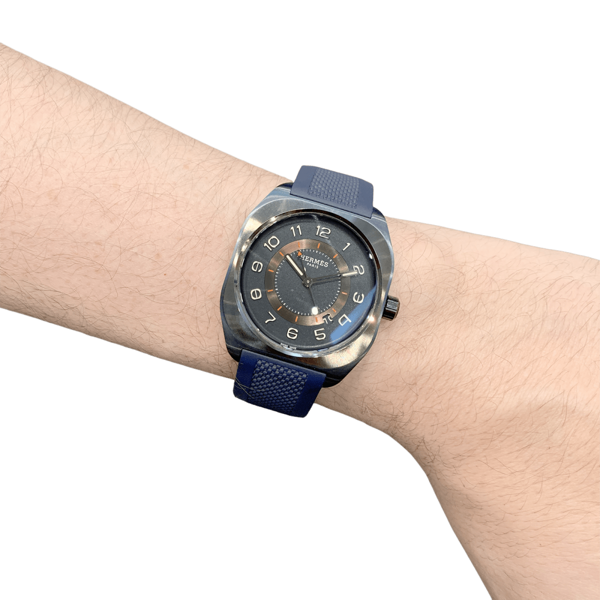 Montre HERMÈS "H08" en titane et caoutchouc - Castafiore