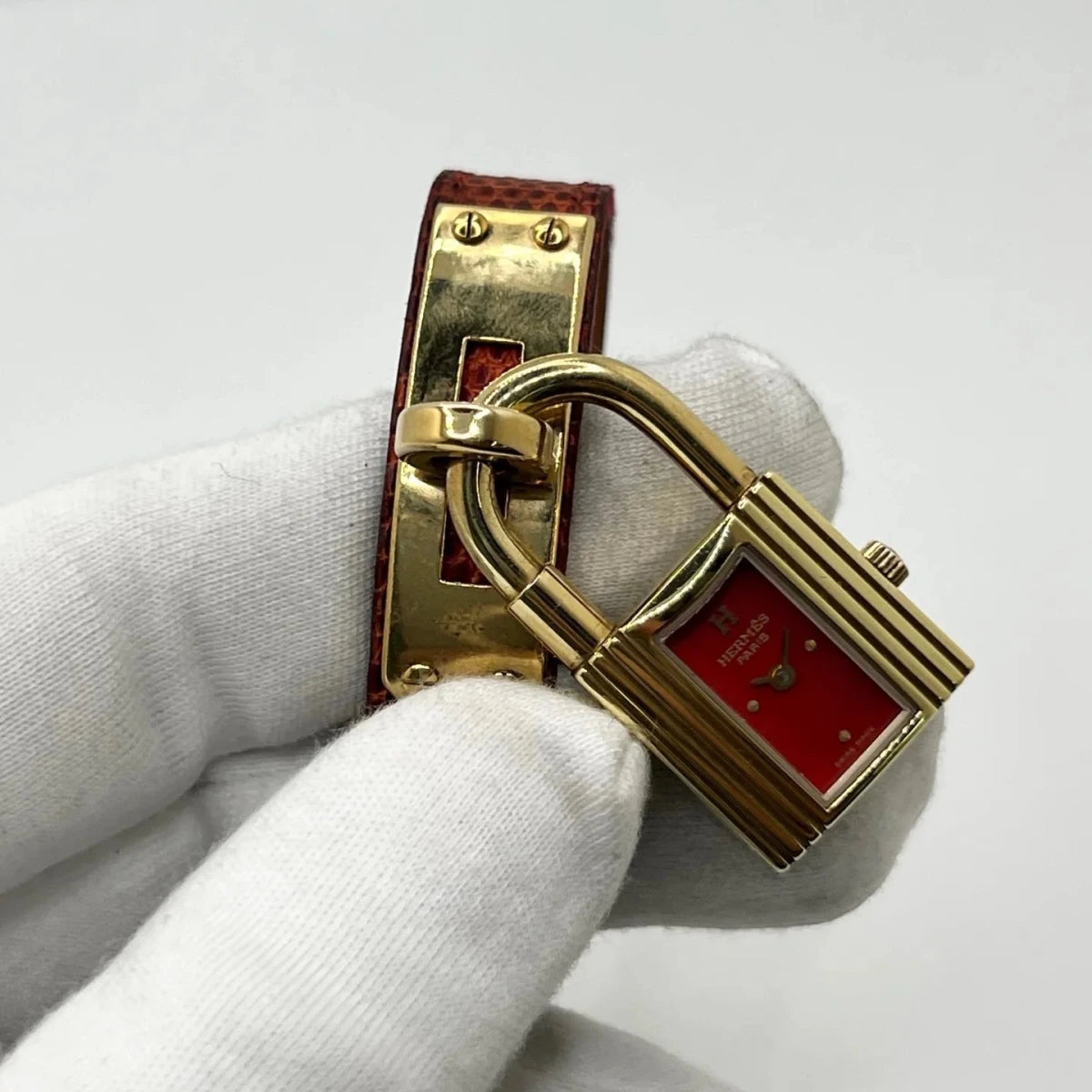 Montre HERMÈS "Kelly" plaqué or, acier et cuir - Castafiore