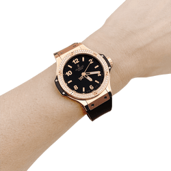 Montre HUBLOT "Big Bang Original Gold Diamonds" en or rose, acier, caoutchouc, titane et diamants - Castafiore
