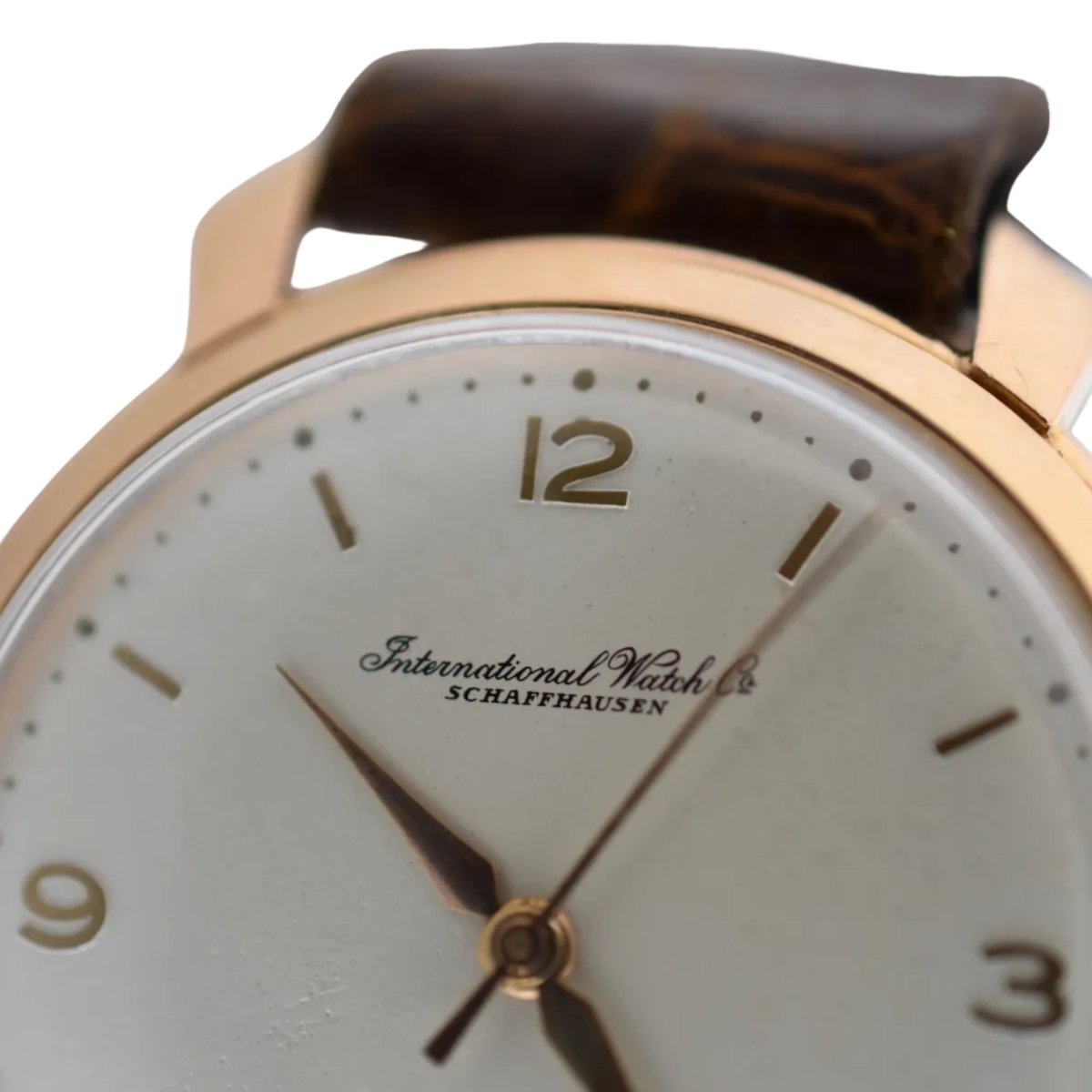 Montre IWC "Jumbo Shark Fin" en or rose, acier et cuir - Castafiore