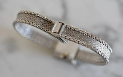 Montre JAEGER-LECOULTRE Haute Joaillerie Cal. 426 en or blanc 18 carats et diamants Bracelet Intégré c.1960. - Castafiore