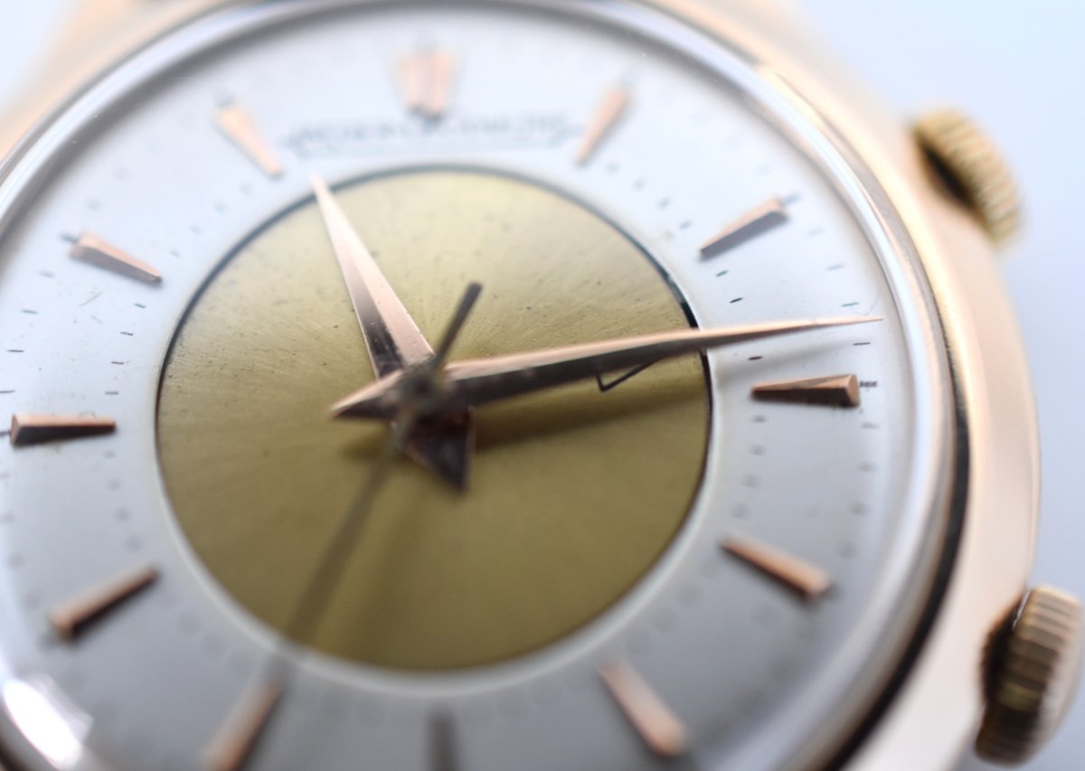 Montre JAEGER - LECOULTRE "Memovox" en or rose et cuir - Castafiore