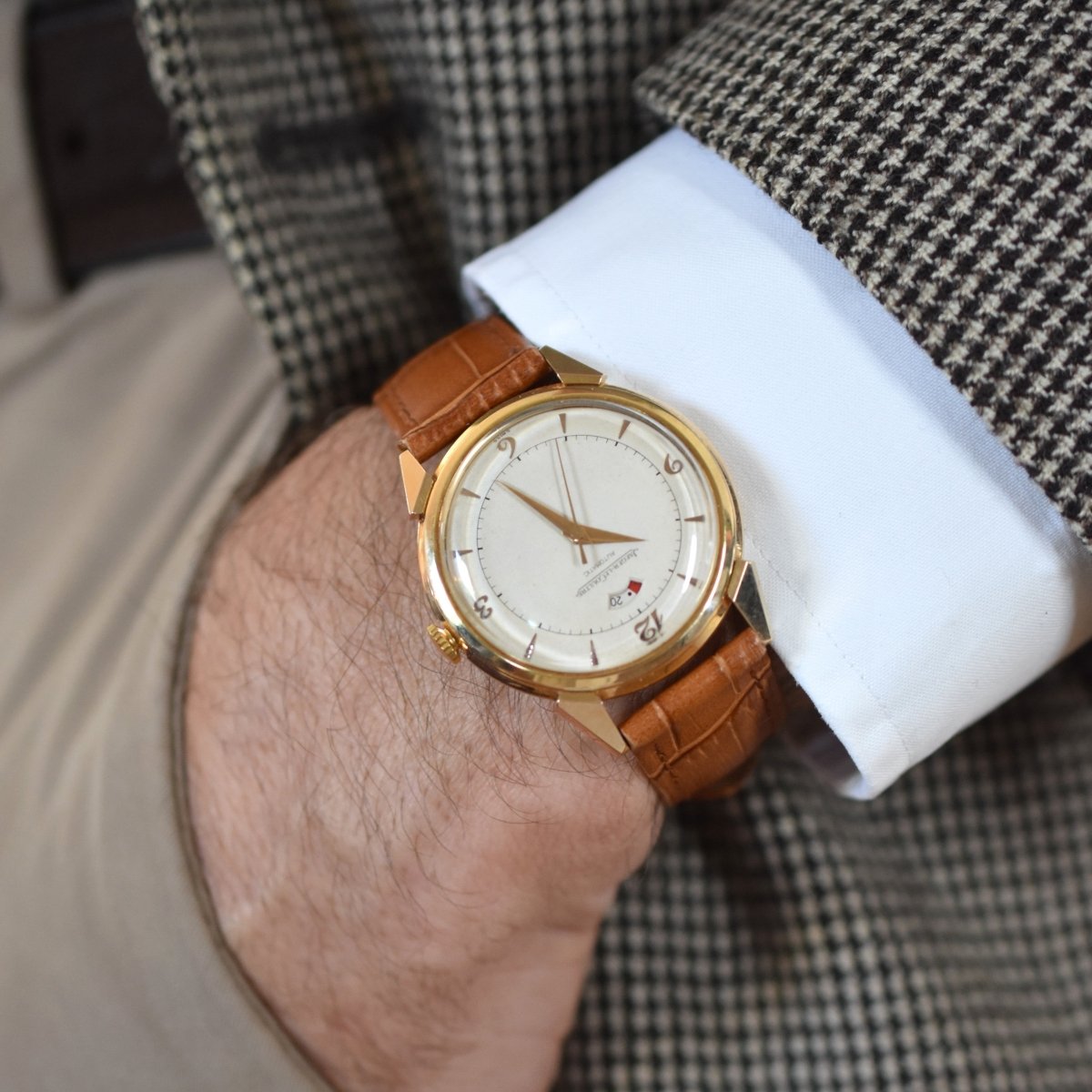 Montre JAEGER-LECOULTRE "Power Reserve 40h" en or rose et cuir - Castafiore
