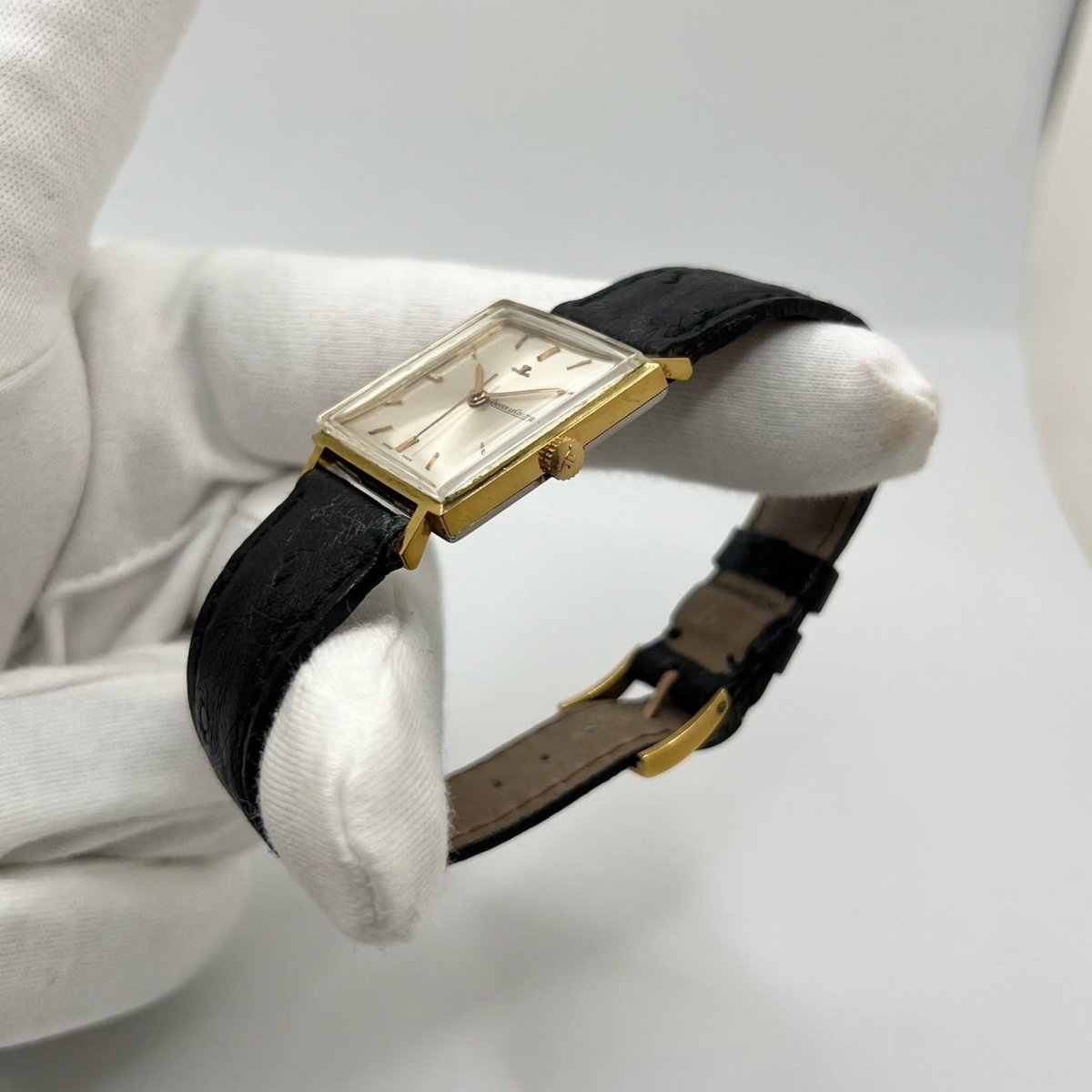 Montre JAEGER-LECOULTRE "Vintage Carrée" plaqué or, argent, acier et cuir - Castafiore