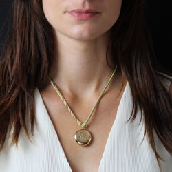 Montre LONGINES Gravée en or jaune - Castafiore