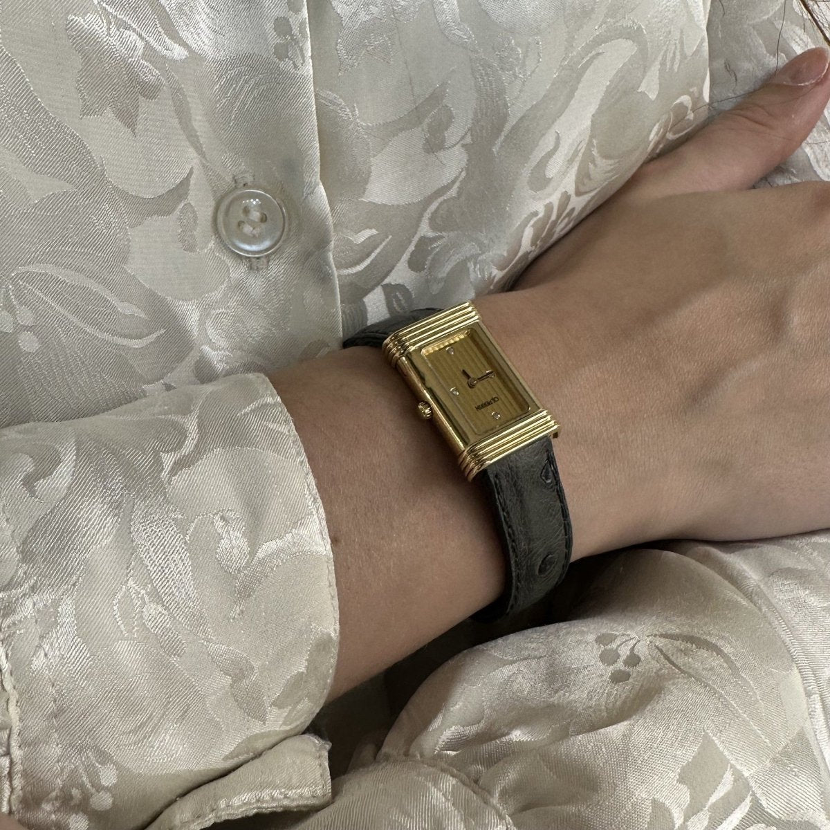 Montre OJ.Perrin Dame Or jaune 18k Quartz de 1996 avec 6 bracelets interchangeables. - Castafiore