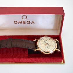 Montre OMEGA "Calibre 321 Tri - Compax" en or rose et cuir - Castafiore