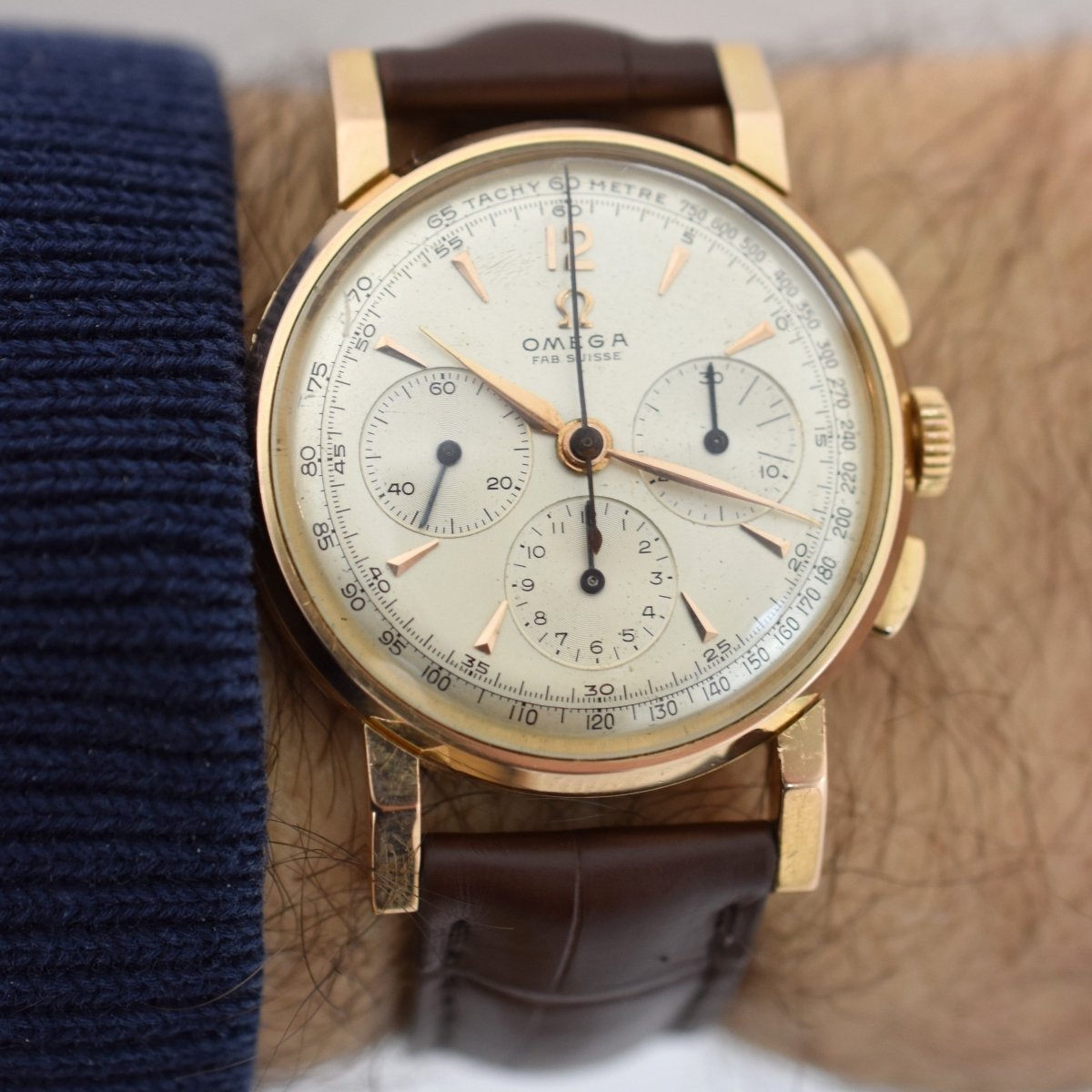 Montre OMEGA "Calibre 321 Tri - Compax" en or rose et cuir - Castafiore