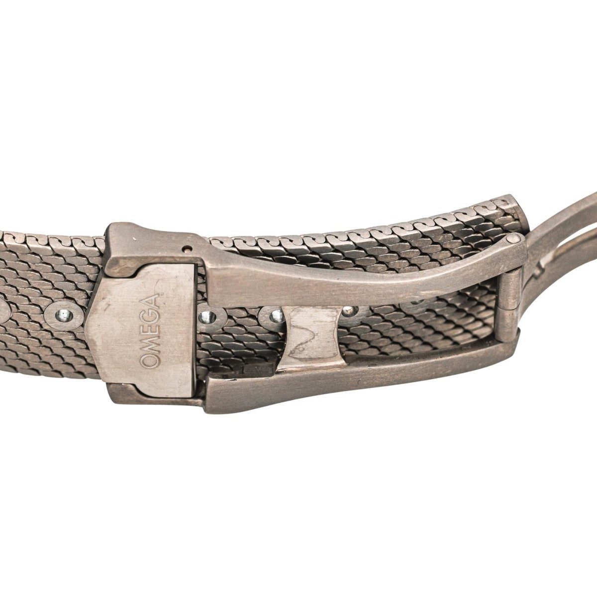 Montre OMEGA "Seamaster Diver" en titane - Castafiore