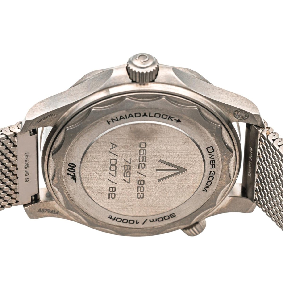 Montre OMEGA "Seamaster Diver" en titane - Castafiore