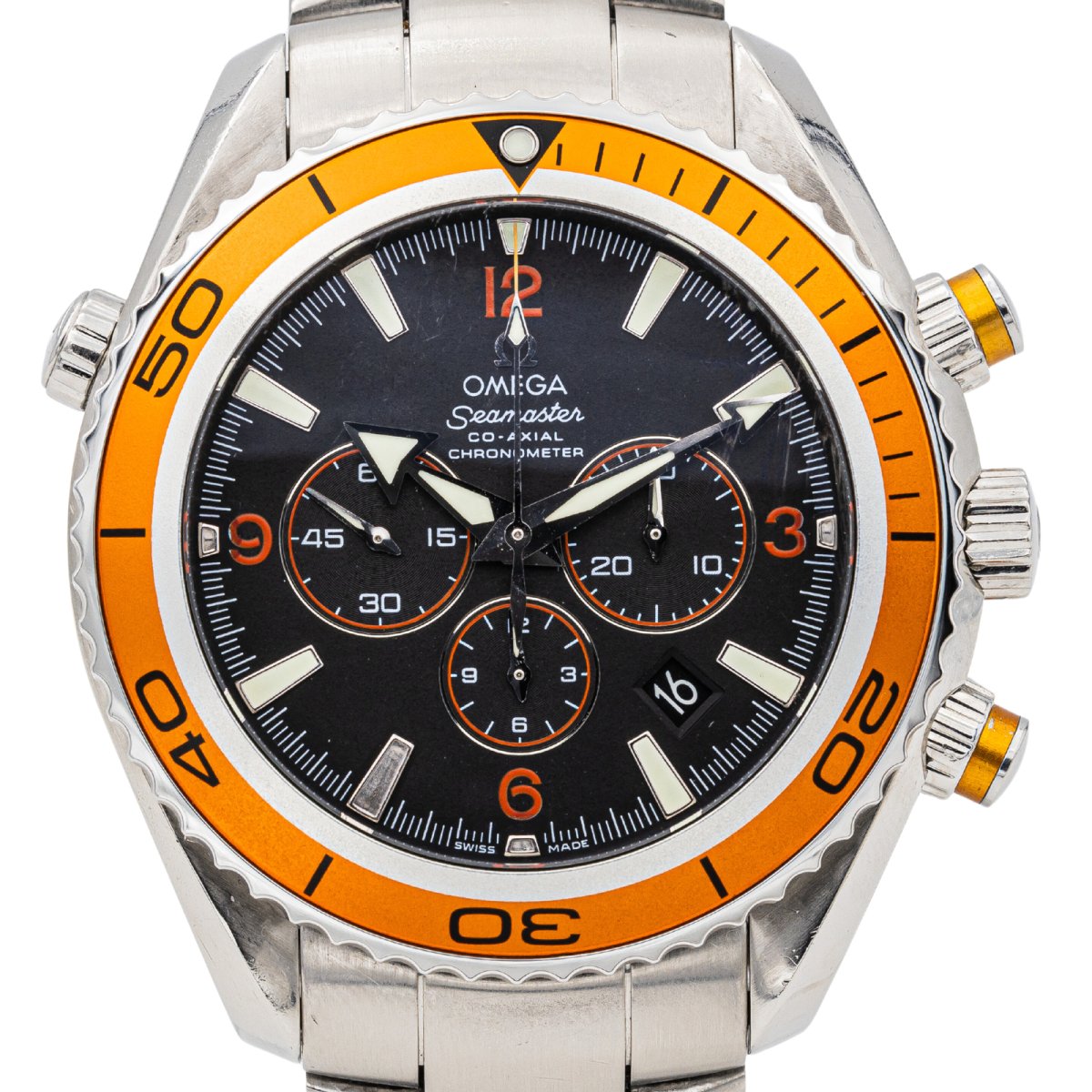 Montre OMEGA "Seamaster Planet Ocean" en acier et saphir - Castafiore