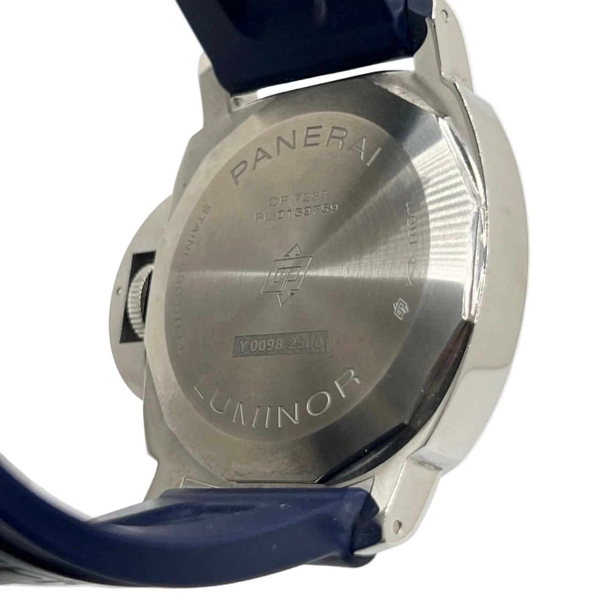 Montre PANERAI "Luminor Base" en acier et caoutchouc - Castafiore