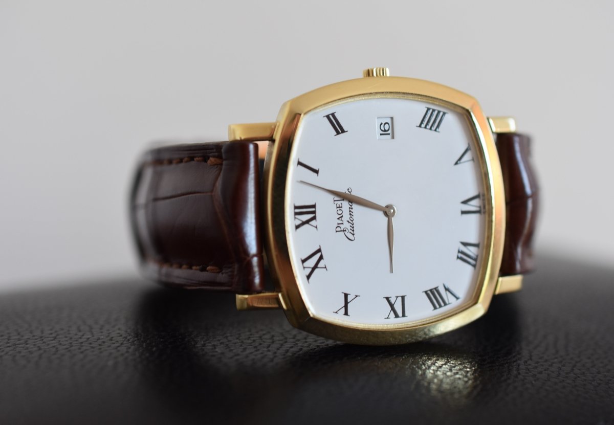 Montre PIAGET Coussin automatique en or jaune - Castafiore