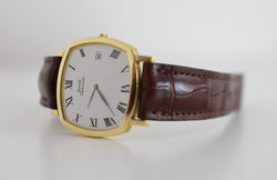 Montre PIAGET Coussin automatique en or jaune - Castafiore