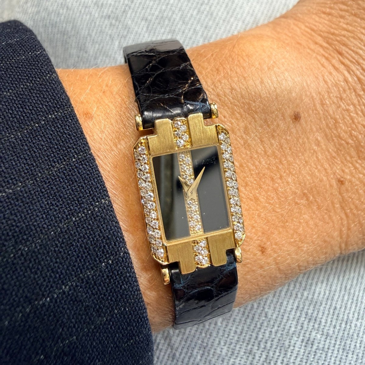 Montre PIAGET en or jaune, cuir et diamants - Castafiore